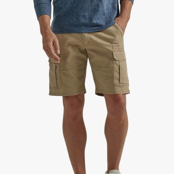Wrangler Authentics Classic Cargo Shorts- NWOT - Picture 1 of 9